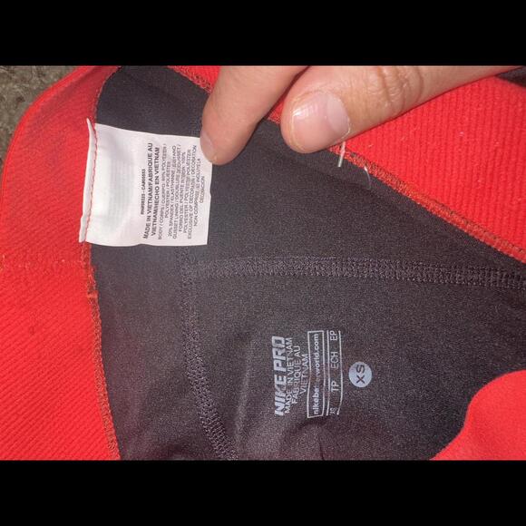 Nike Women's Dri-Fit Pro 3 Big Dot Training Shorts - Picture 4 of 12